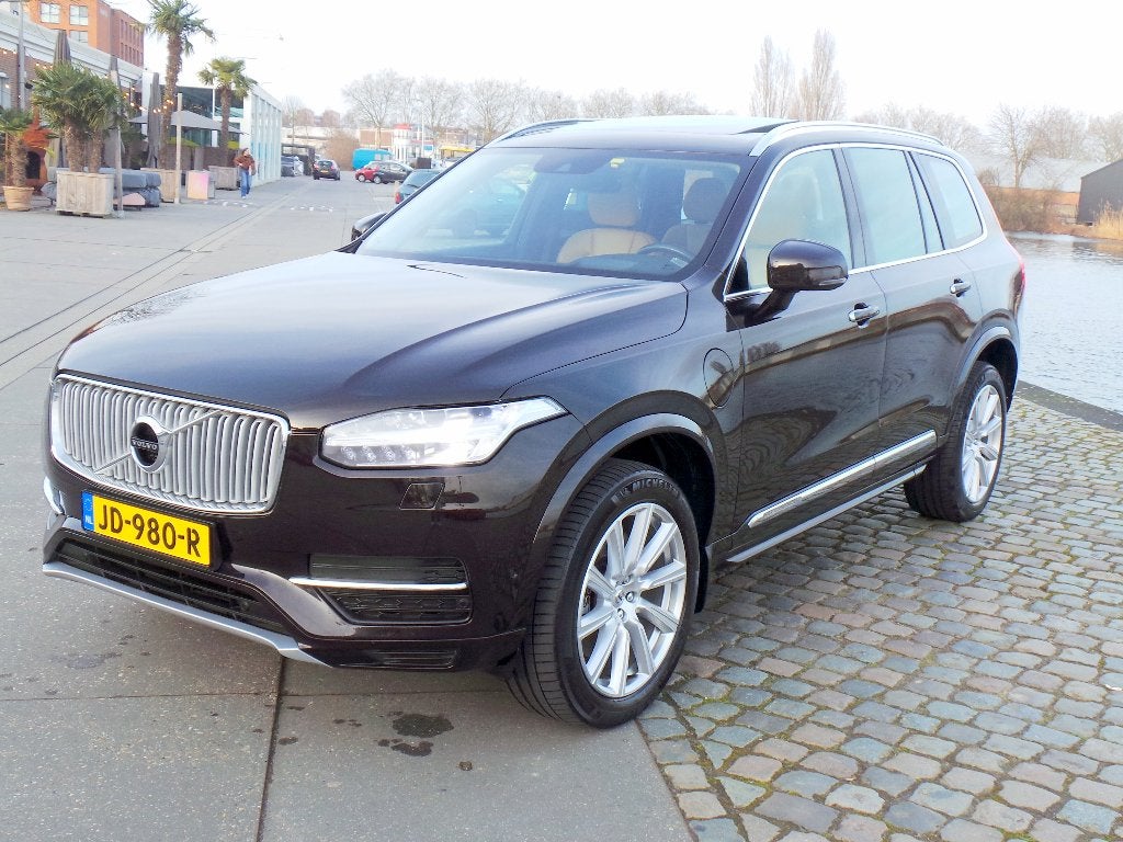 Volvo XC90 2.0 T8 Twin Engine AWD Inscription, Full Options, 1969 cc, 320 pk, 7 stoelen, Zwart