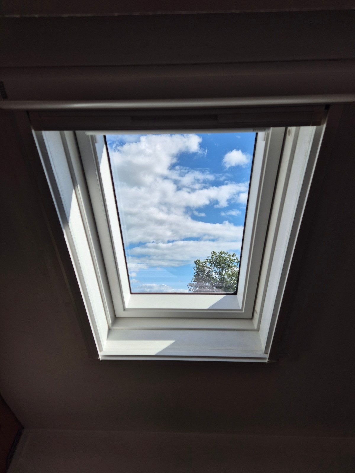Velux dakraam met dubbelglas en hor, Ophalen, Minder dan 80 cm, Minder dan 80 cm, Zo goed als nieuw