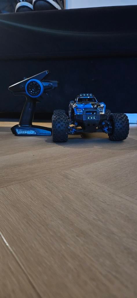 Bestuurbare auto - Rijdt goed, voor de echte liefhebber!, Hobby en Vrije tijd, Modelbouw | Radiografisch | Auto's, Ophalen of Verzenden