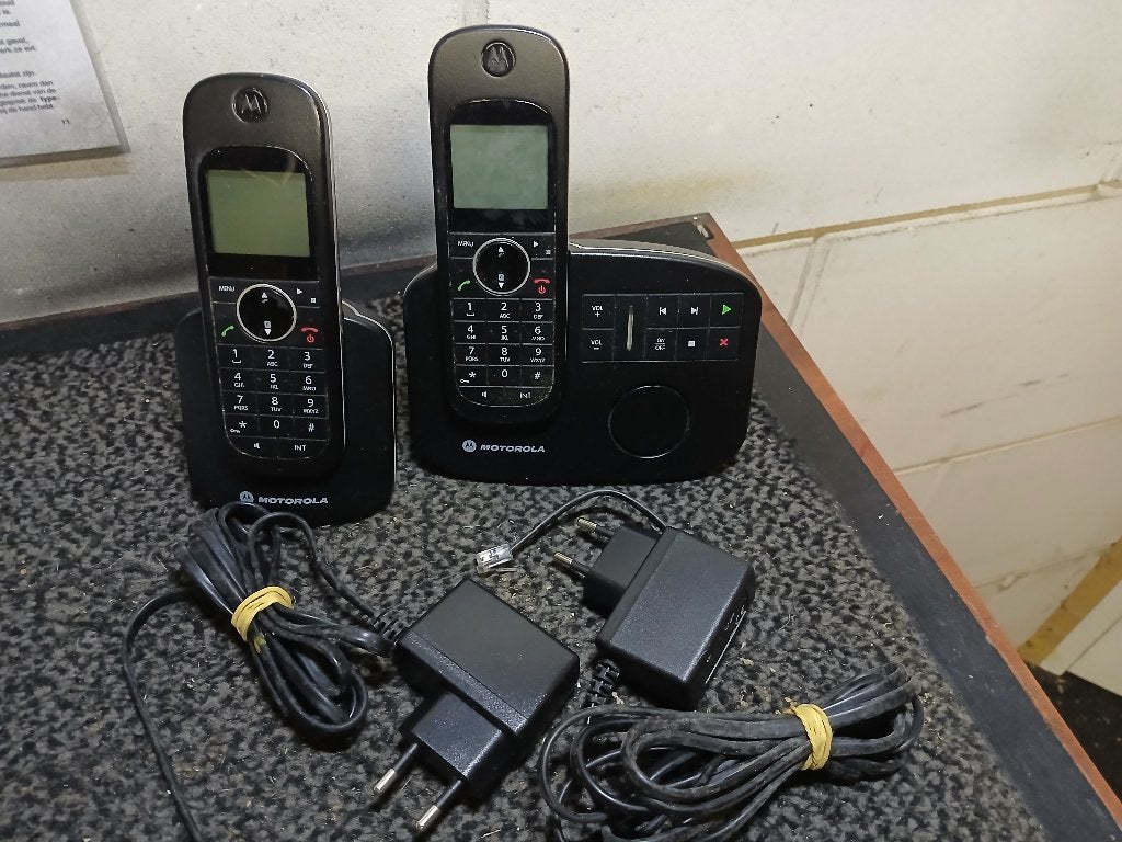 motorola draadloze telefoon set met bassis station, Ophalen of Verzenden, Gebruikt, 1 handset