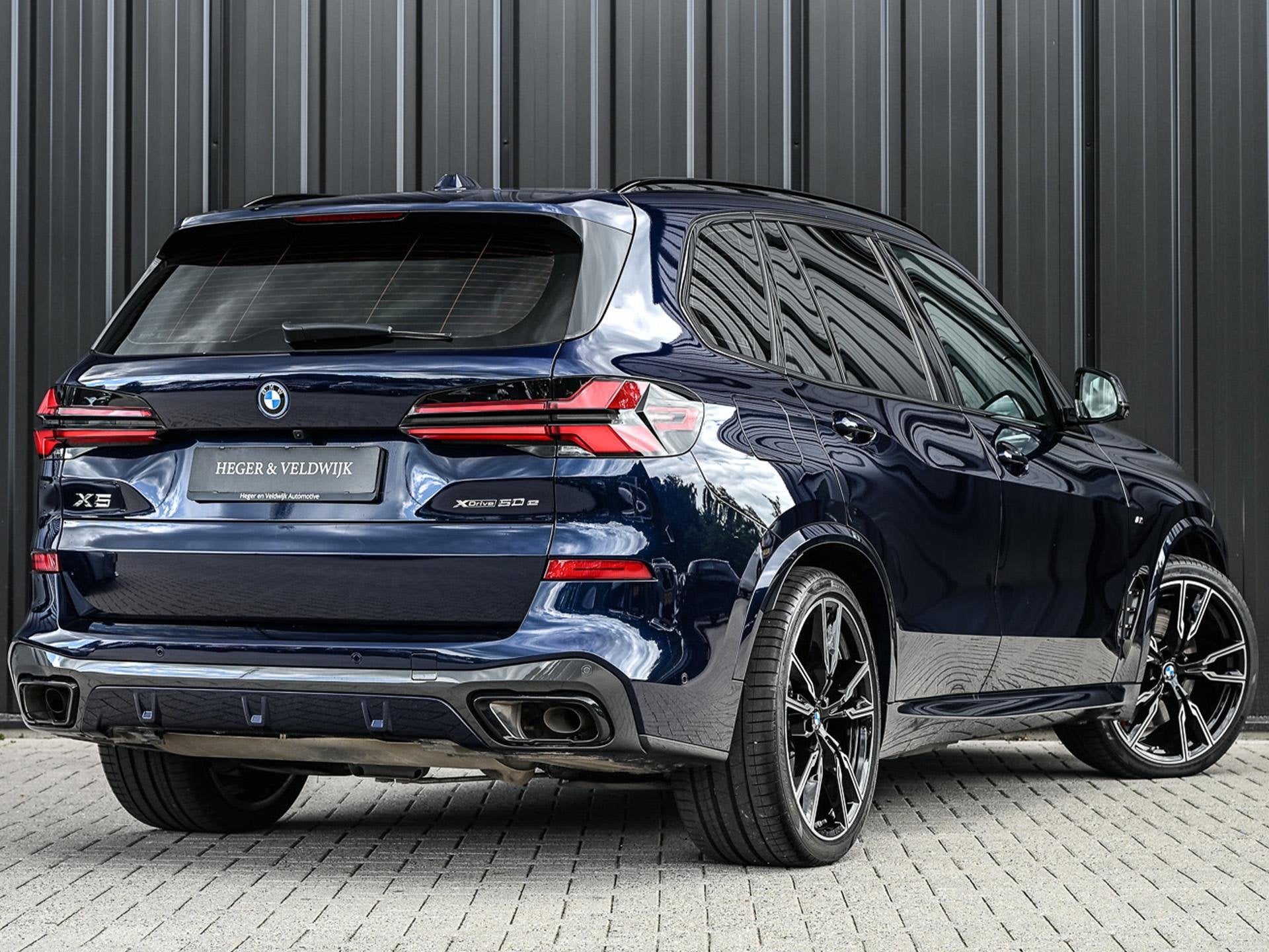 BMW X5 xDrive50e | M-Sport Pro | Panoramadak | Active Cruise, Auto's, BMW, Gebruikt, 2395 kg, Blauw, 489 pk