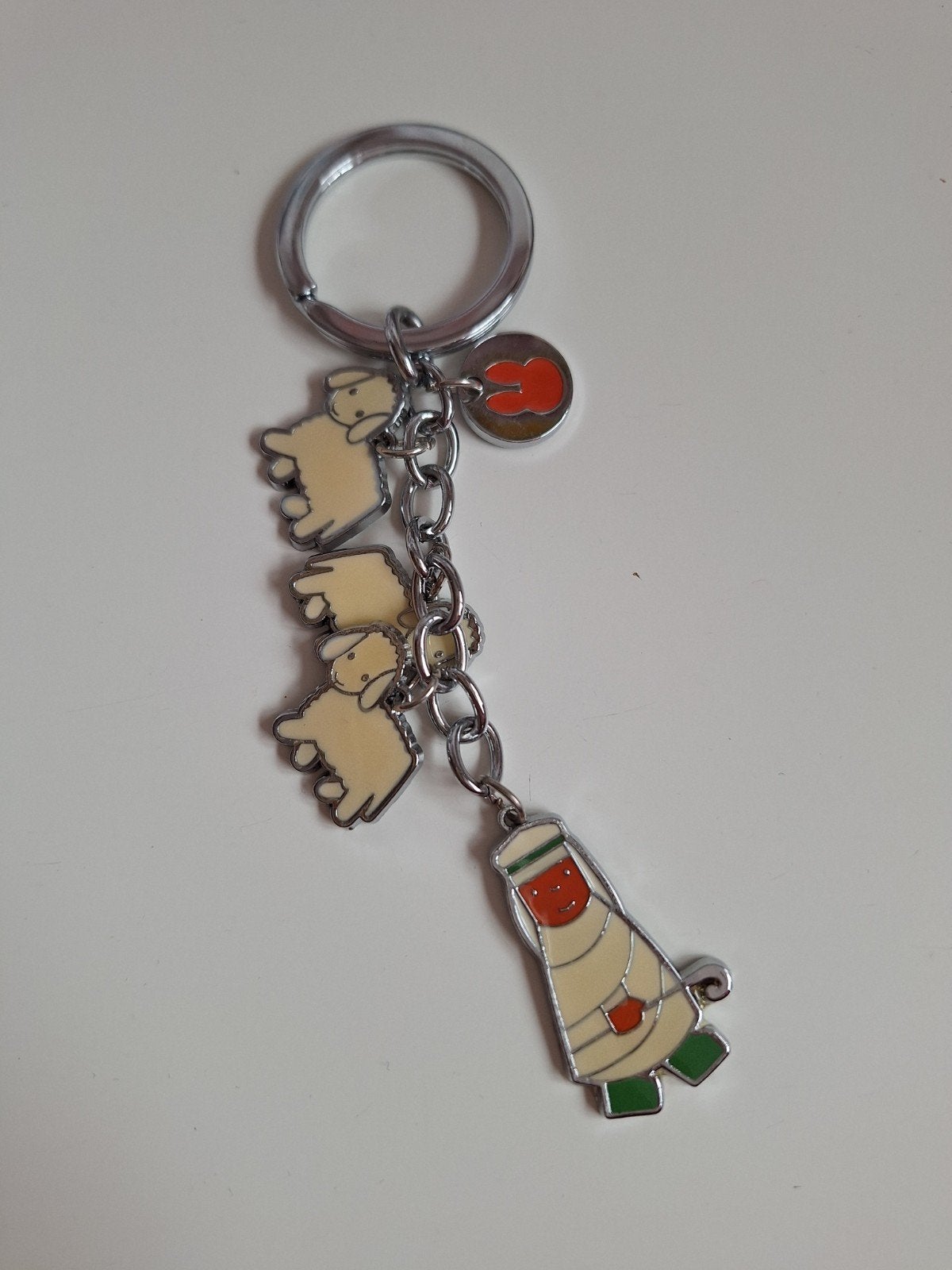 Dick Bruna Sleutelhanger met schaapjes en herder, Ophalen of Verzenden, Nieuw, Dier of Natuur