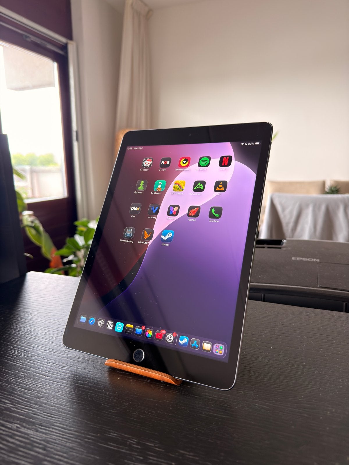 Apple iPad (9e generatie) 64GB Wi-Fi (model A2602) met hoes, Computers en Software, Apple iPads, Gebruikt, Apple iPad, Wi-Fi, Ophalen