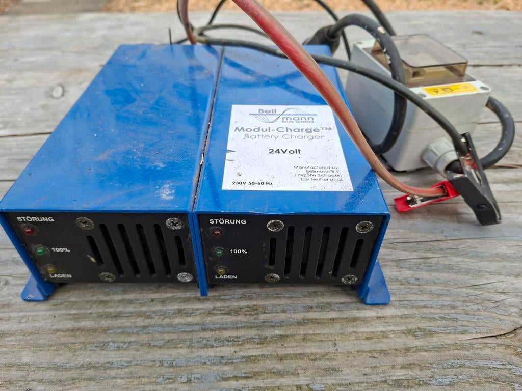 Accu lader 24v, Ophalen, Motor en Techniek