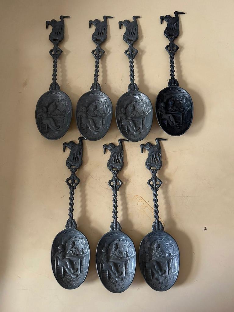 7 Vintage tinnen lepels Holland Volendam Ooievaar, Antiek en Kunst, Antiek | Tin, Ophalen of Verzenden