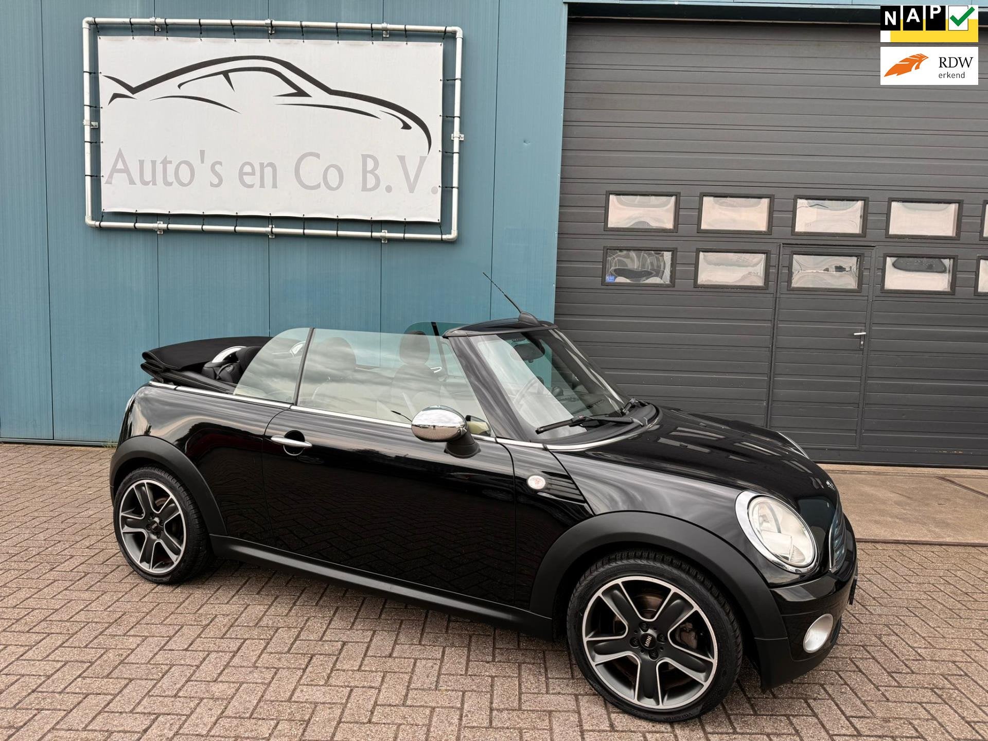 Mini Mini Cabrio 1.6 Cooper Clima Cruise Half leder 17" Lm v, Auto's, Euro 5, Gebruikt, Zwart, 4 cilinders