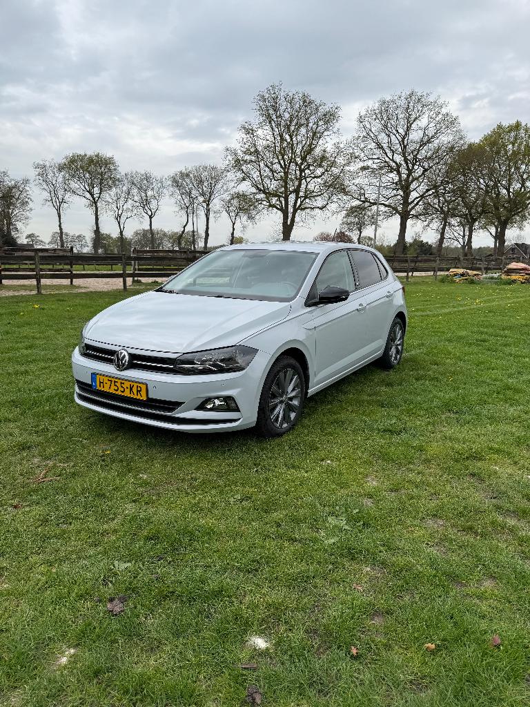 Volkswagen Polo 1.0 TSI 95pk 2020 Wit, Voorwielaandrijving, Euro 6, Leder en Stof, Origineel Nederlands