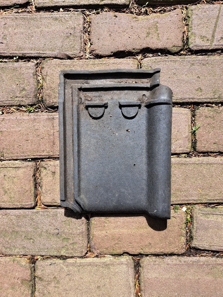 Dakpan, grijs, Tule du Nord (150), Ophalen, Gebruikt, Steen of Klei, 15 m² of meer