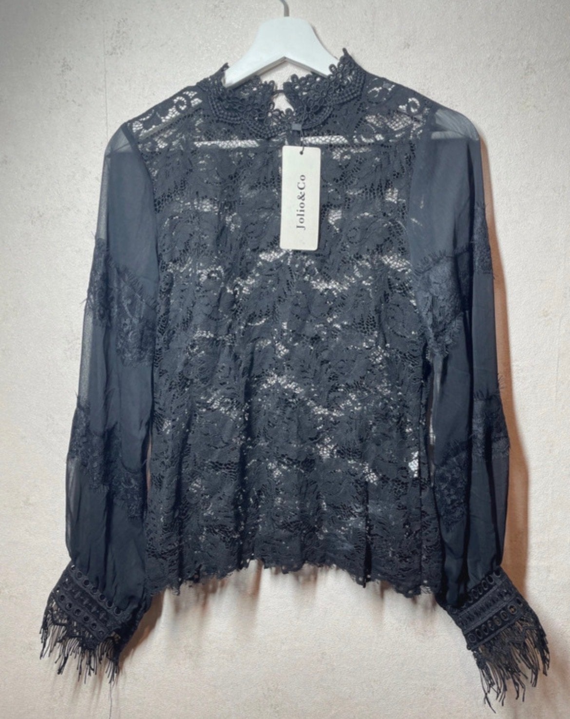 Elegante Doorzichtige Zwarte Kanten Blouse Jolio&Co, Kleding | Dames, Ophalen of Verzenden, Nieuw, Maat 38/40 (M), Zwart