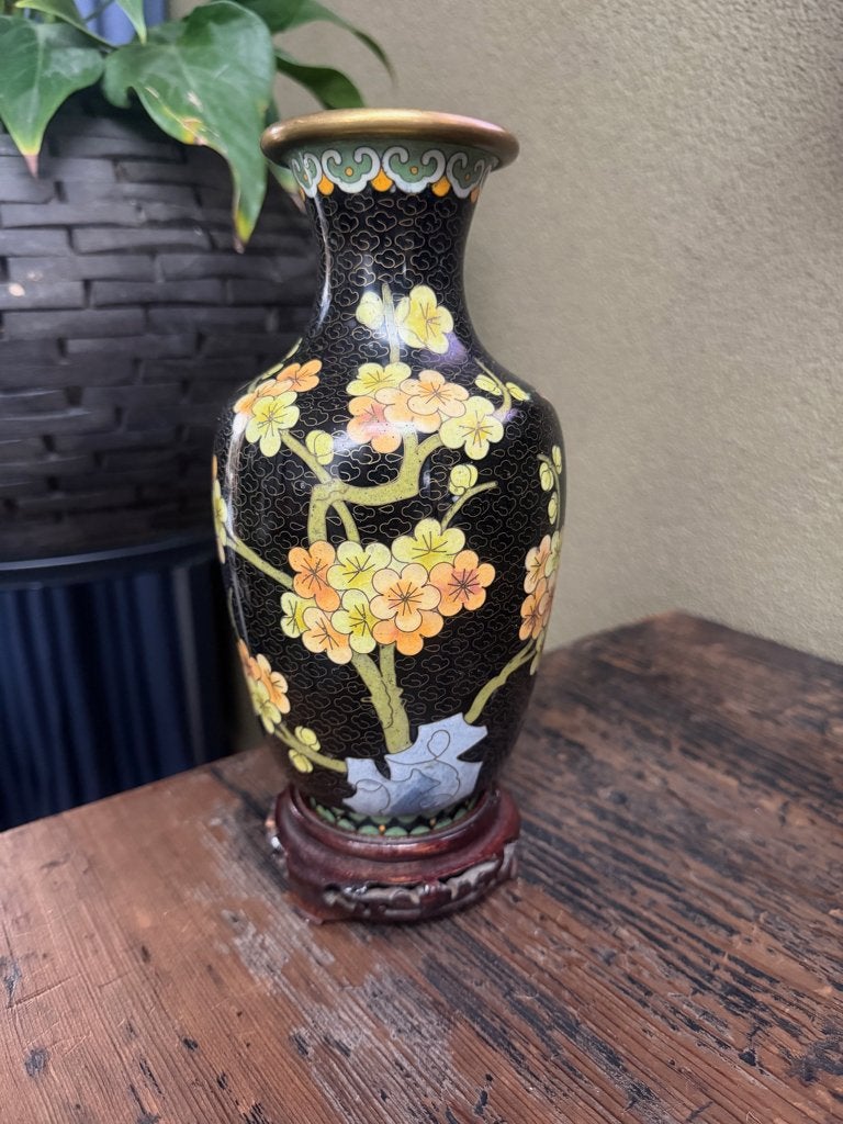chinese Cloisonné Vaas chinees handwerk met houten voet, Antiek en Kunst, Ophalen of Verzenden