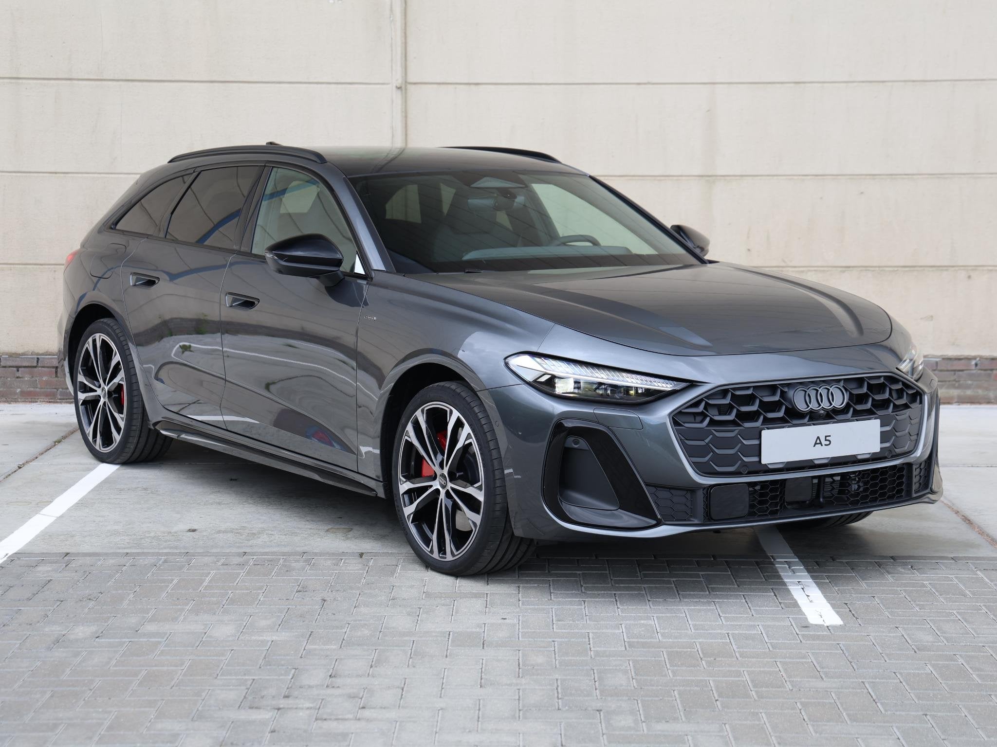 Audi A5 AVANT S edition e-hybrid 299 PK | Sportstoelen met L, Auto's, Automaat, 4 cilinders, 1984 cc, 150 min
