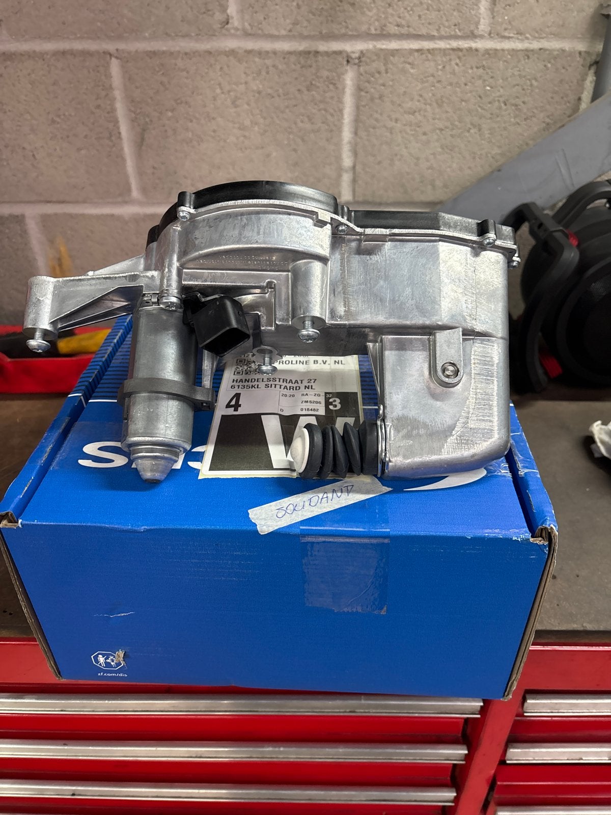 Koppeling hulp cilinder Sachs 3981000089, Ophalen of Verzenden, Nieuw, Peugeot