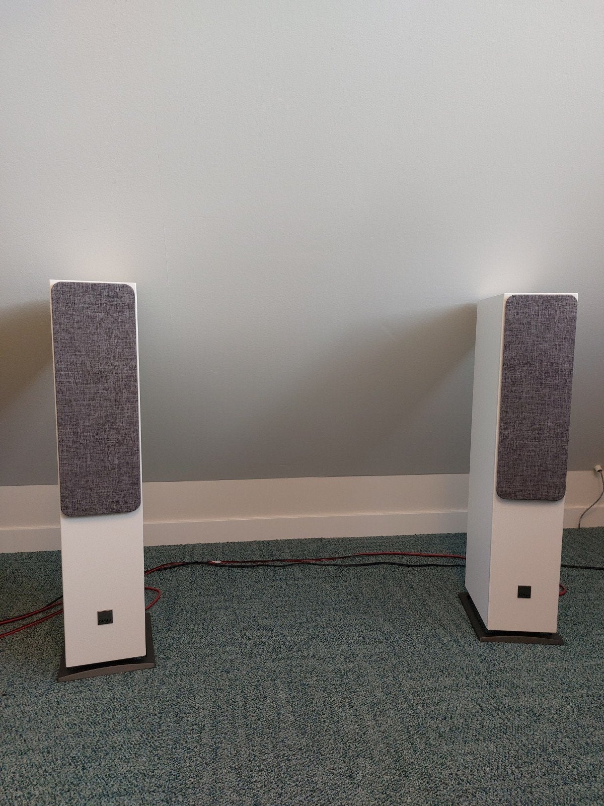 Dali Oberon 5 luidsprekerset, kleur Wit, Audio, Tv en Foto, Ophalen, Vloerstaande luidspreker, Zo goed als nieuw, Geschikt voor surround/home cinema