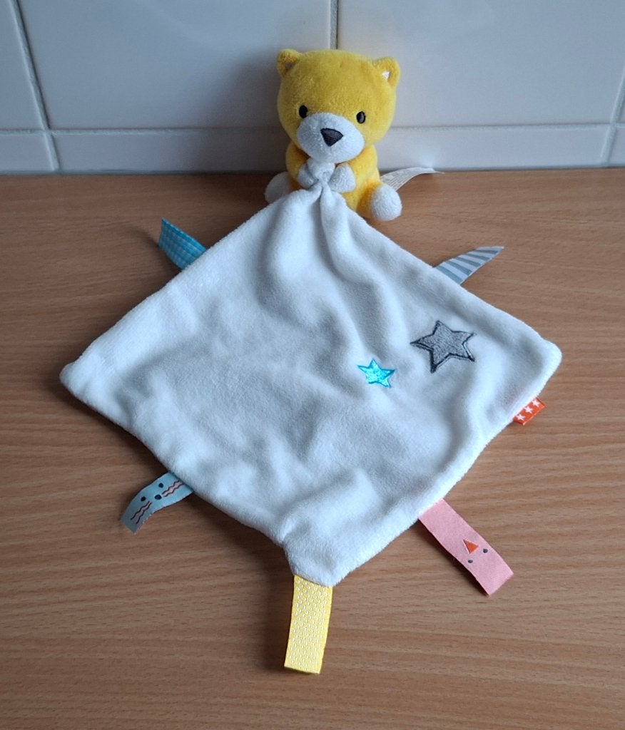 Knuffeldoekje, Knuffel van Hema, Wit met Gele Beer, Kinderen en Baby's, Hema, Ophalen of Verzenden, Zo goed als nieuw, Knuffeldoekje