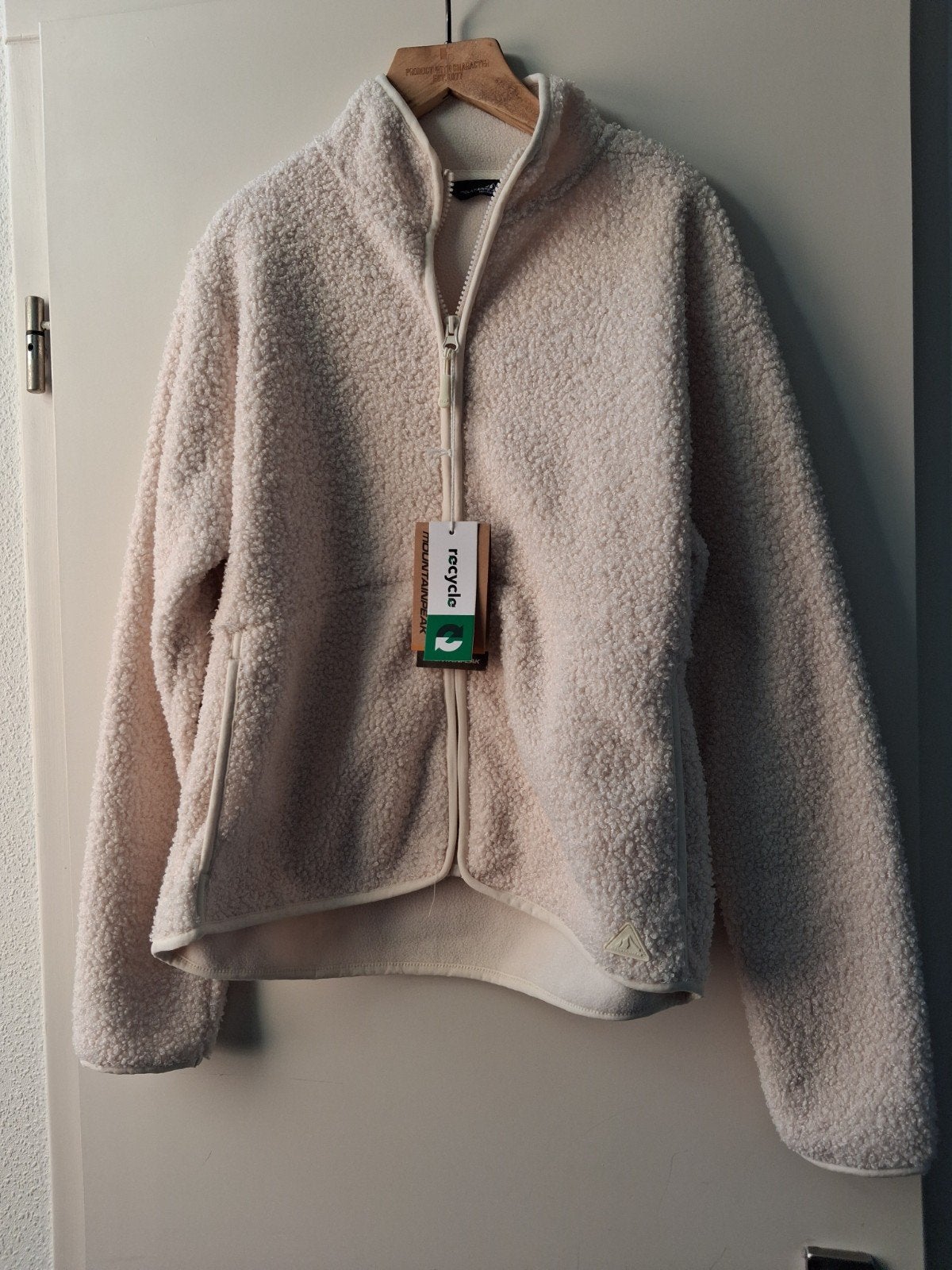 off white teddy vest 170/176, Ophalen of Verzenden, Nieuw, Meisje, Trui of Vest