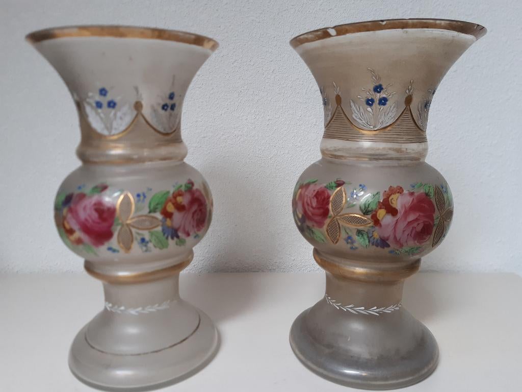 oud stel Boheems glazen vazen met bloemversiering, Antiek en Kunst, Ophalen of Verzenden