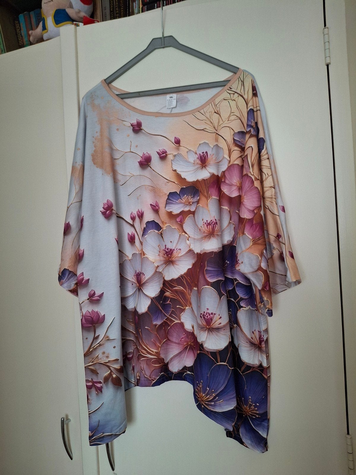 Zeer mooi tuniek vlindermodel met bloemenprint, Kleding | Dames, Ophalen of Verzenden, Gedragen, Maat 42/44 (L), Meerkleurig