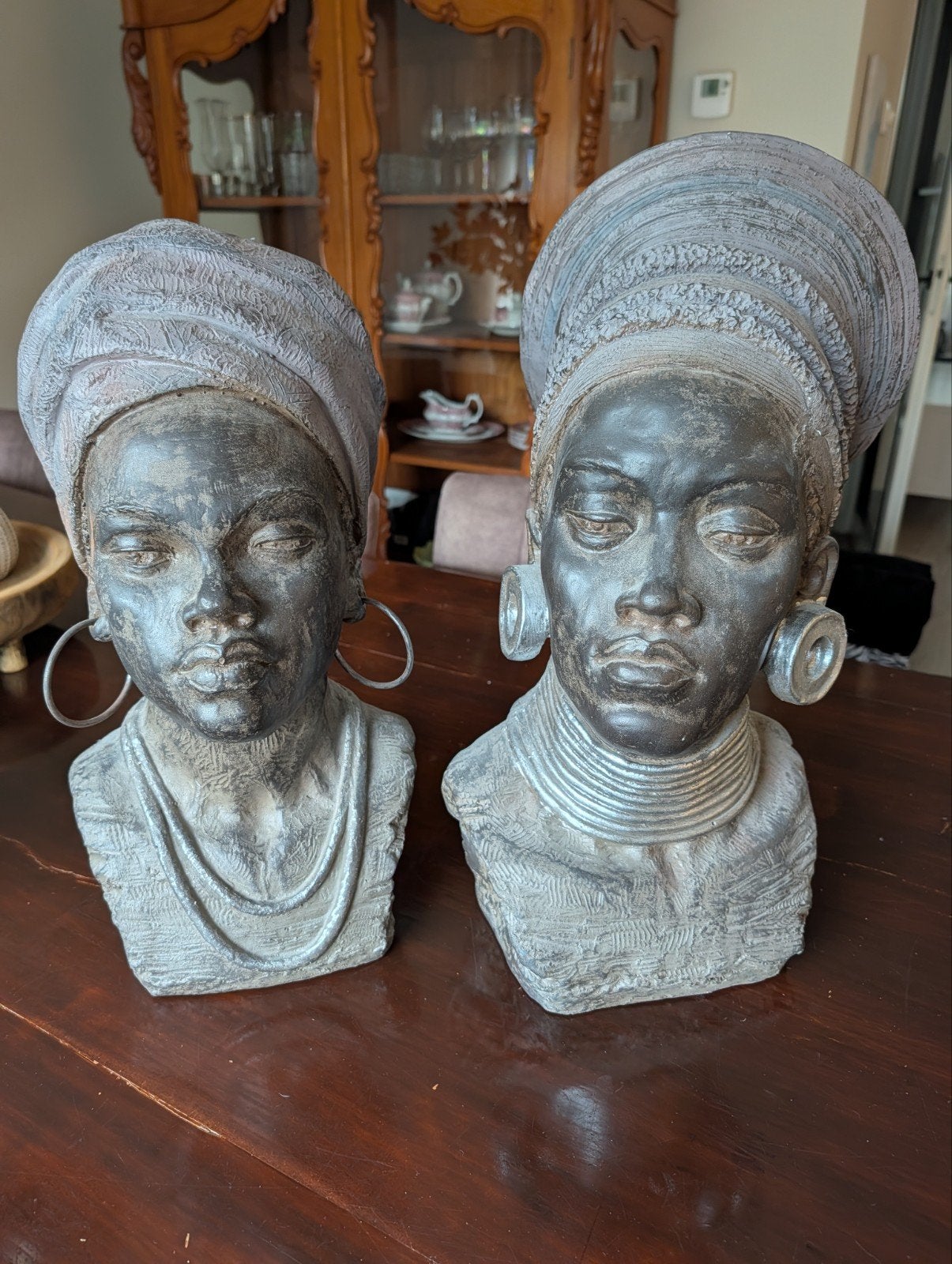 Set van 2 Afrikaanse bustes - Vrouwenfiguren, Ophalen, Buste, Handgemaakt, Steen of Keramiek