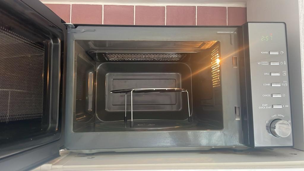 Combi magnetron Brabantia, Combimagnetron, Minder dan 45 cm, Ophalen of Verzenden, Zo goed als nieuw