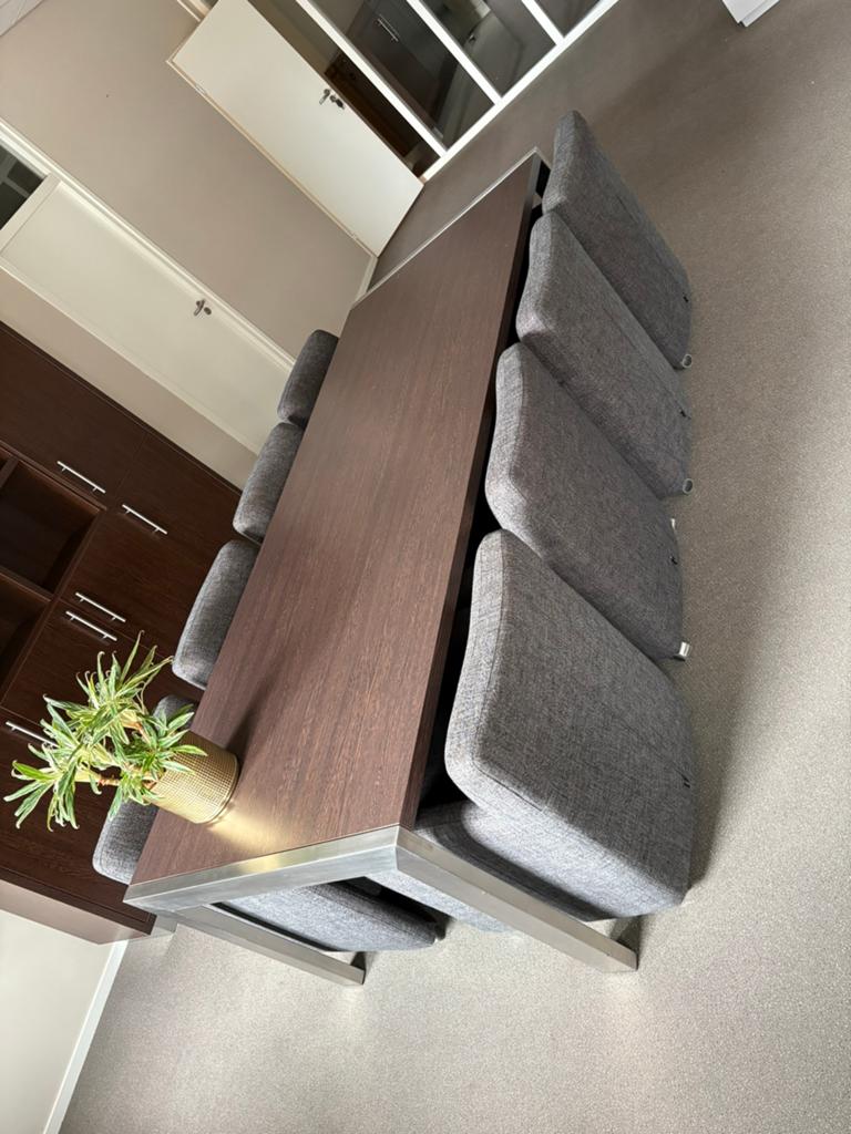 Vergadertafel met 8 stoelen, Ophalen