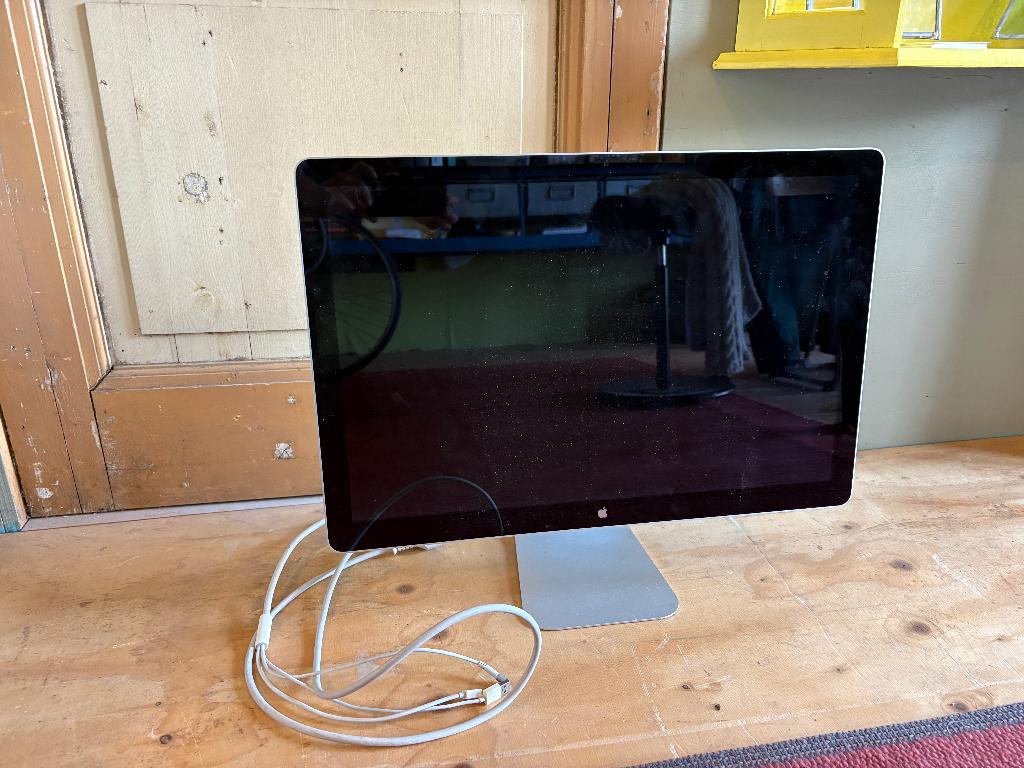 Apple Cinema Display 24 inch 2008 model A1267, Ophalen, Gebruikt, Overige modellen, Onbekend