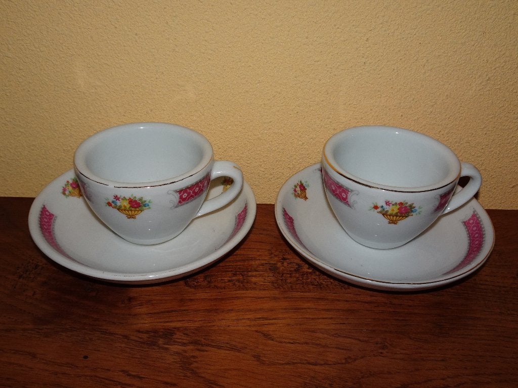 2 Chinese espresso kop en schotels, Ophalen of Verzenden, Zo goed als nieuw, Overige stijlen, Kop(pen) en/of Schotel(s)