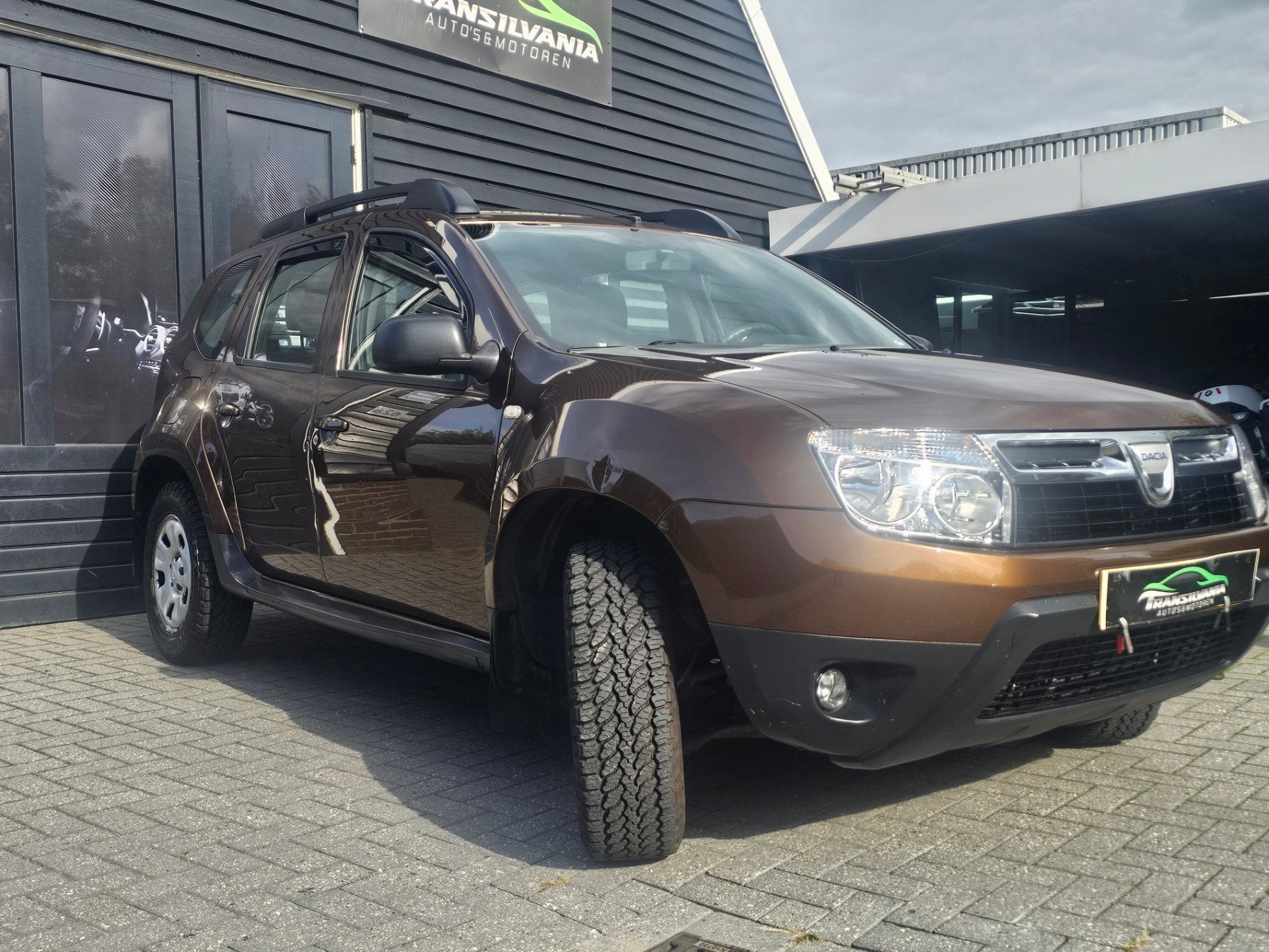 Dacia Duster 1.6 Lauréate/4X4/4WD/cruise control, Auto's, 13 km/l, Gebruikt, 1225 kg, 4 cilinders