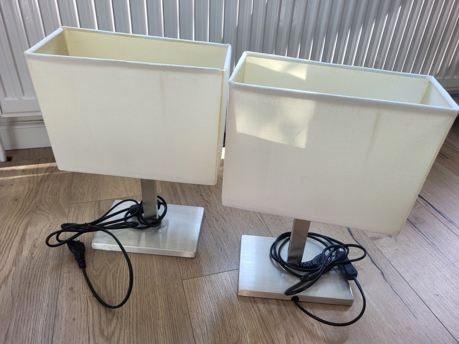2x IKEA Tafellampen voor Slaapkamer - Wit/Zilver, Ophalen