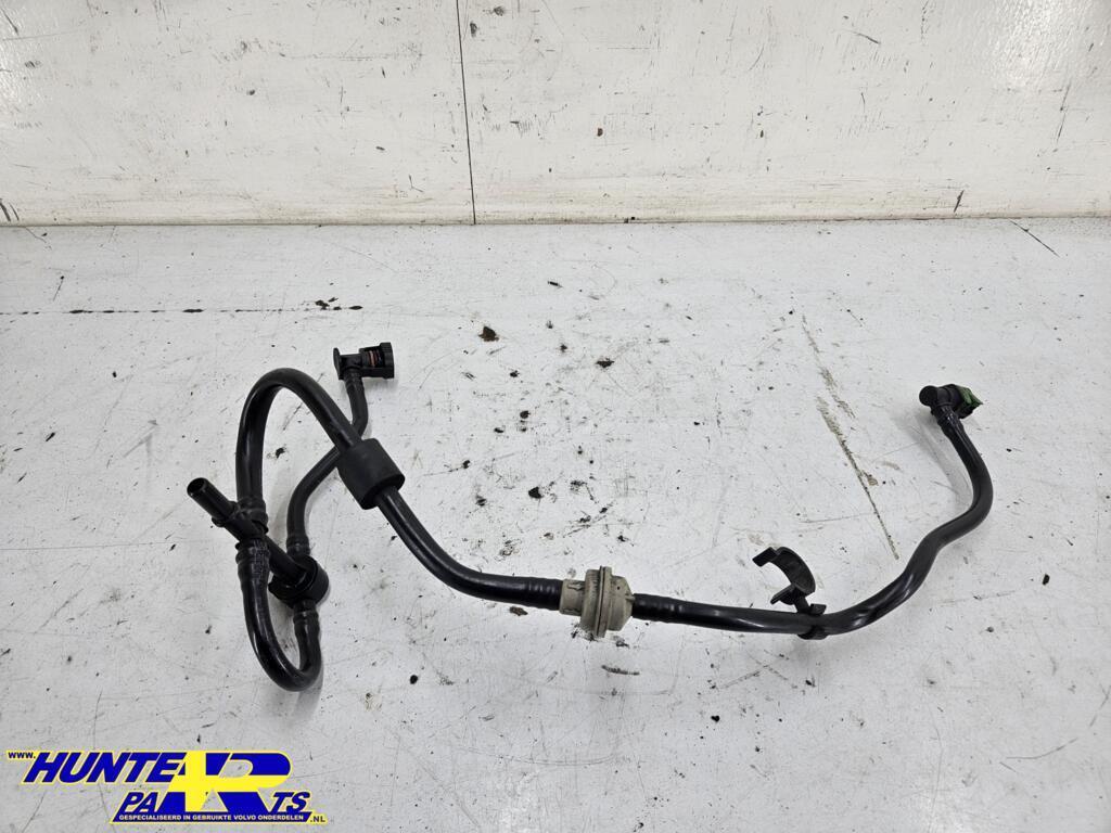 Vacuumslang Volvo V70 1.6T (07-17), Gebruikt, Ophalen of Verzenden, Volvo, Volvo