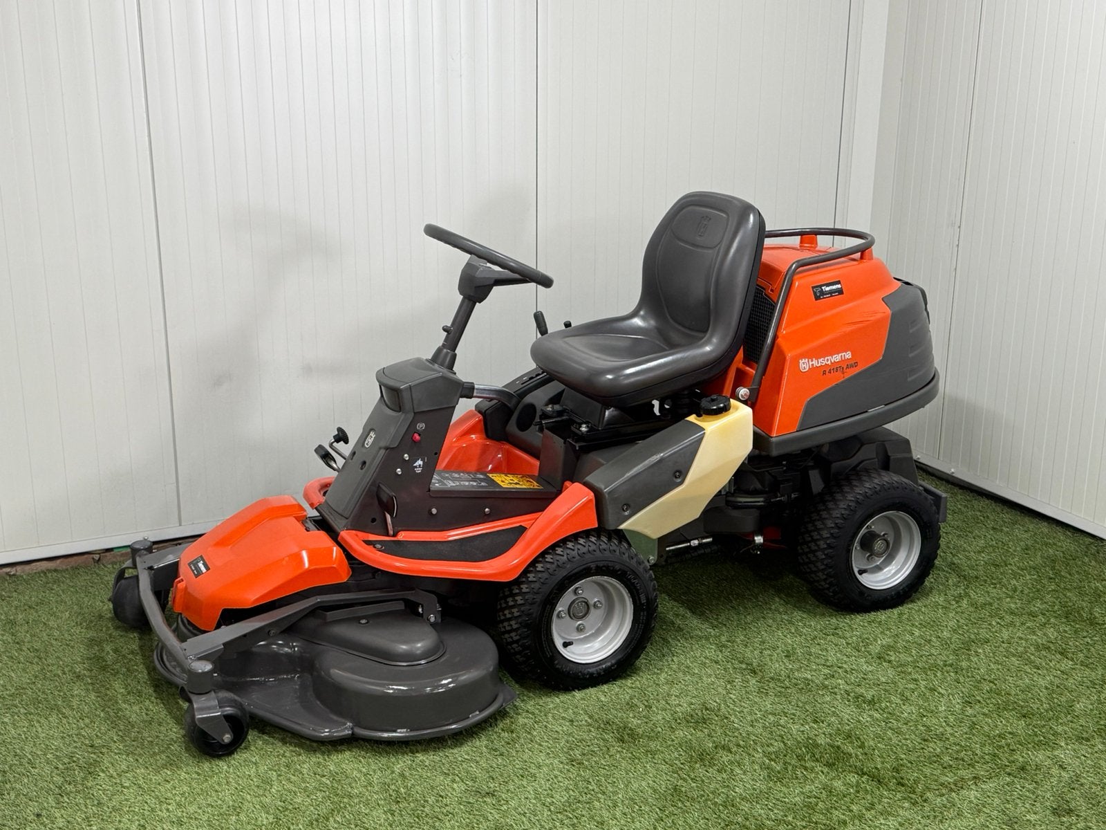Zeer nette Husqvarna R418Ts AWD zitmaaier frontmaaier 2 cil., Tuin en Terras, Zitmaaiers, Ophalen, Zo goed als nieuw
