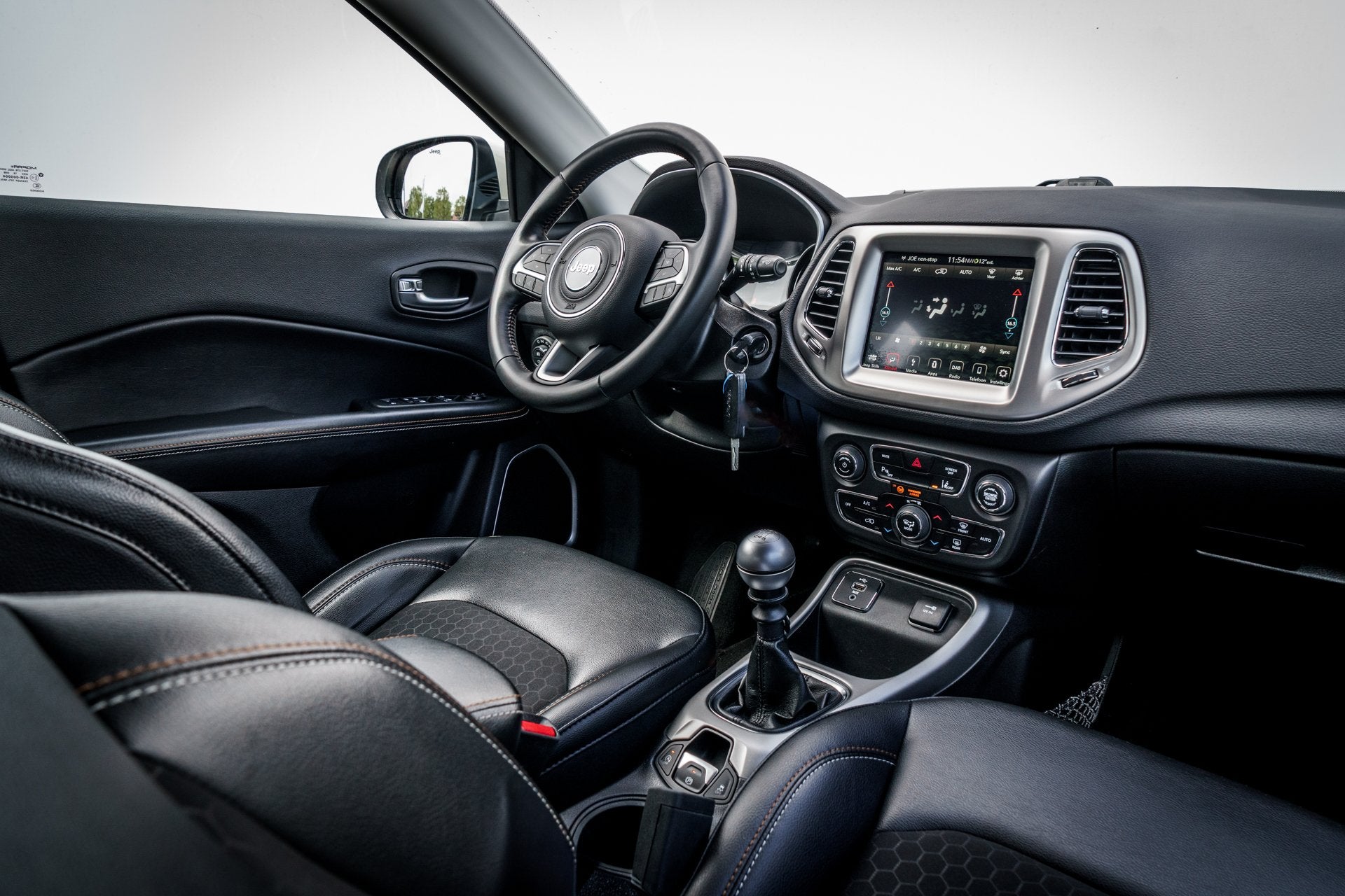Jeep Compass 1.4 MultiAir Longitude | Camera | Navigatie | C, Auto's, Jeep, 450 kg, Gebruikt, 4 cilinders, Met garantie (alle)