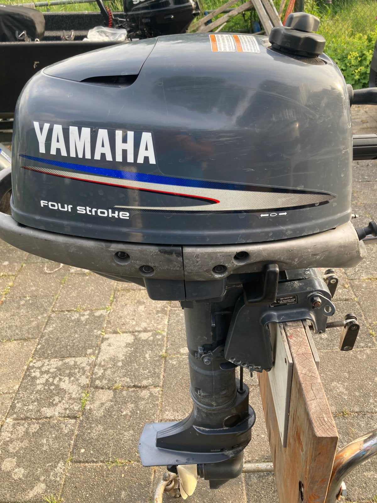Yamaha 4 pk + Suzuki gewijzigd 6 juni, Ophalen, Zo goed als nieuw, Benzine, Minder dan 5 pk