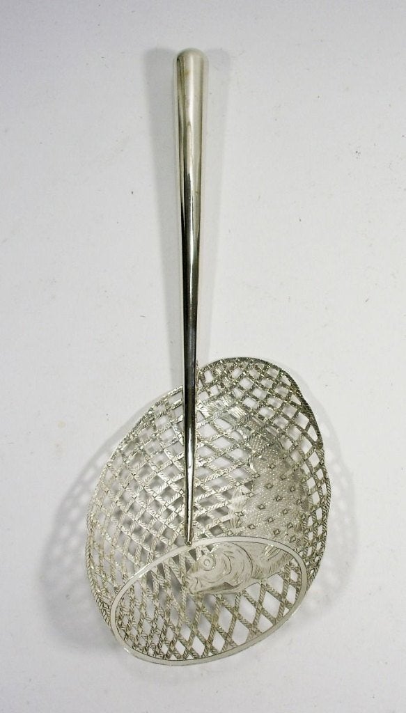 Uit inboedel: Zilveren visschep uit 1898, met vis, incl verz, Verzenden, Zilver