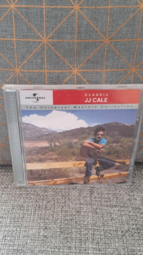 Cd  J.J.CALE    classic, Ophalen of Verzenden, Zo goed als nieuw