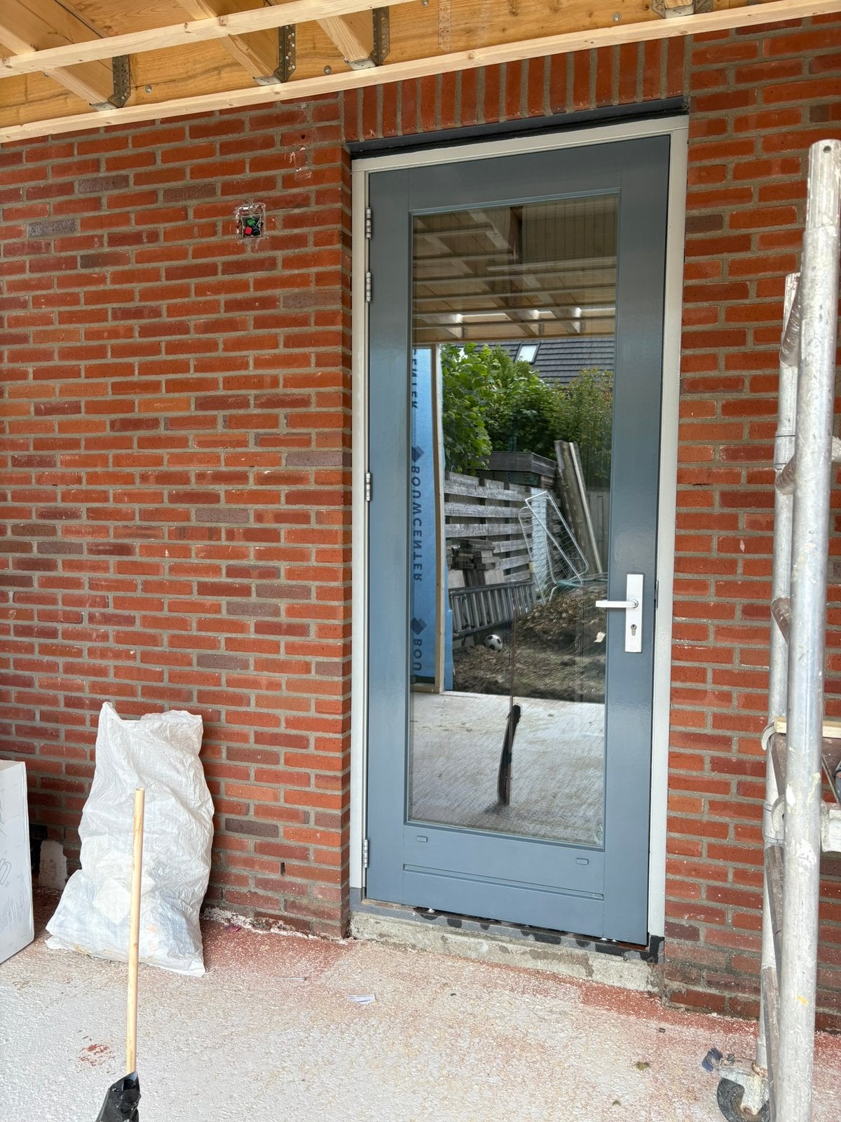 Buitendeur met Glas en Beslag zonder cilinder zonder kozijn, Doe-het-zelf en Verbouw, Kozijnen en Schuifpuien, Gebruikt, Deurkozijn
