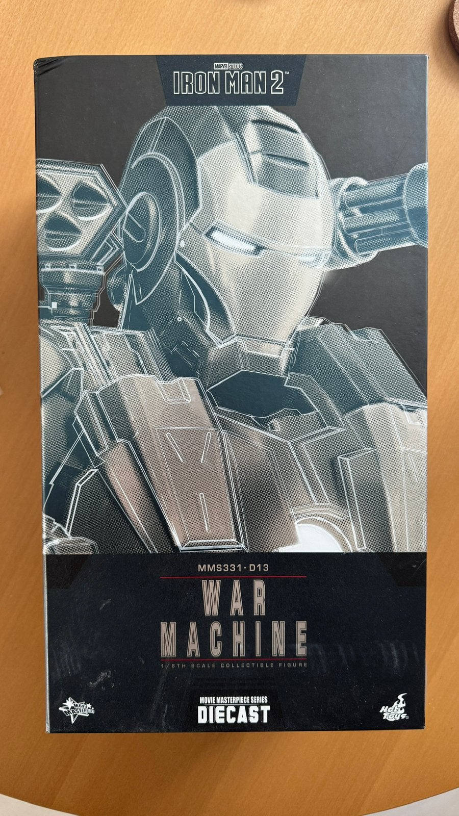 Hot toys war machine 1/6 figure iron man mms331-d13 reissue, Ophalen of Verzenden, Zo goed als nieuw, Actiefiguurtje