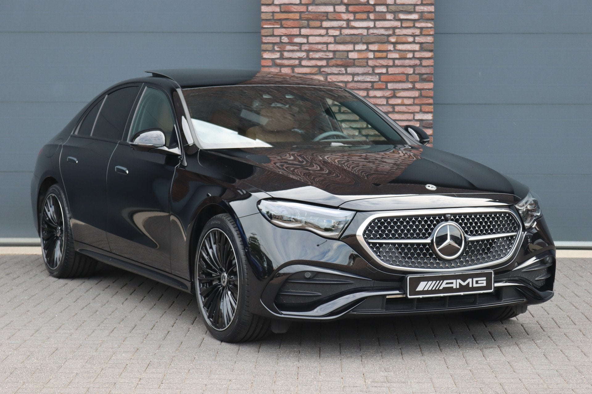 Mercedes-Benz E-Klasse 400 e 4MATIC AMG Line | Hyperscreen |, Gebruikt, Euro 6, Vierwielaandrijving, Hybride Elektrisch/Benzine