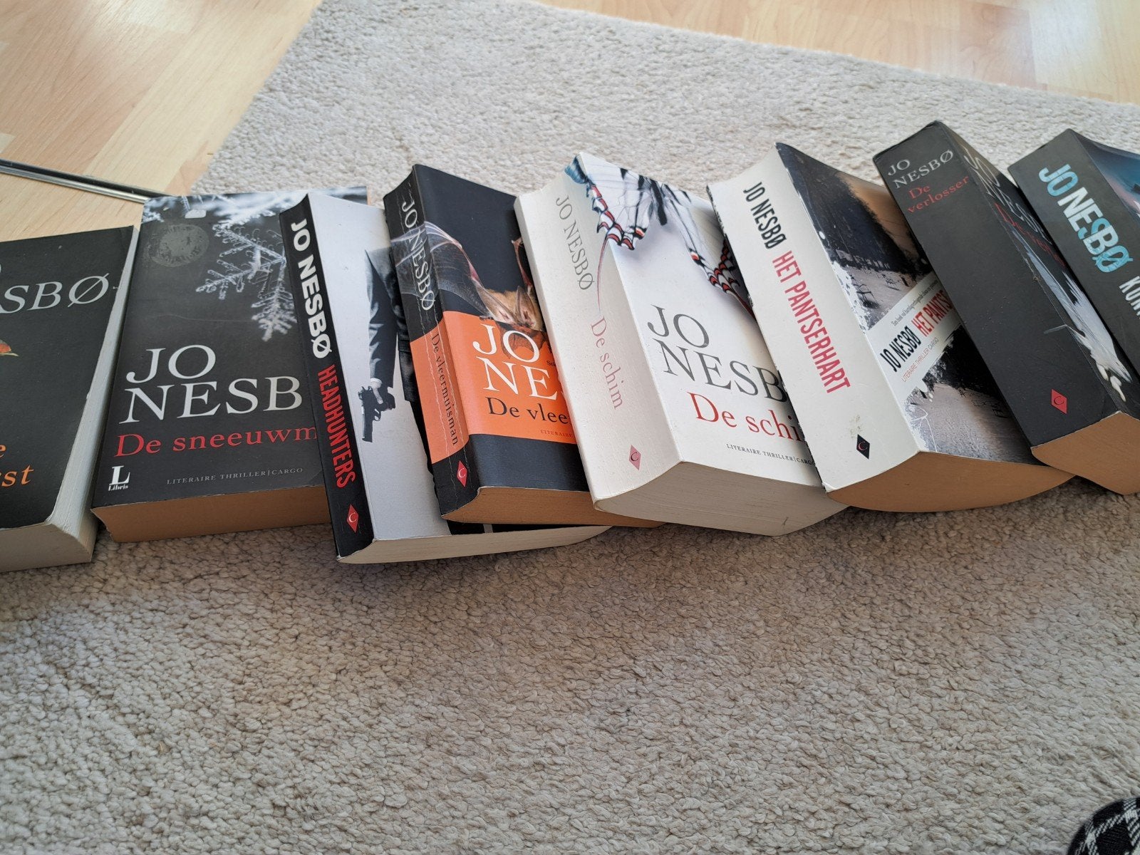 Jo Nesbø boeken - Thrillers (De sneeuwman, Headhunters), Boeken, Thrillers, Gelezen, Scandinavië, Ophalen of Verzenden
