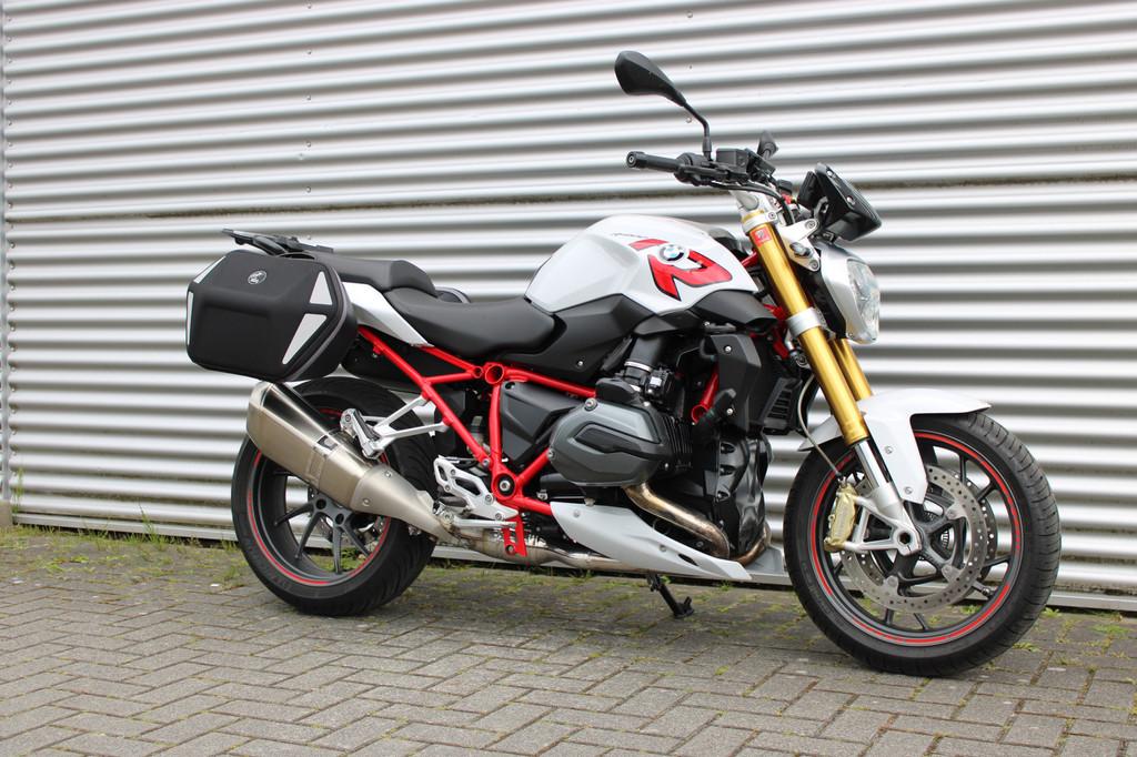 BMW R 1200 R (bj 2015), Verkoop.motorrad@oostland-enschede.nl, 1170 cc, Spaansland 10
7543BG  ENSCHEDE, NL, Meer dan 35 kW