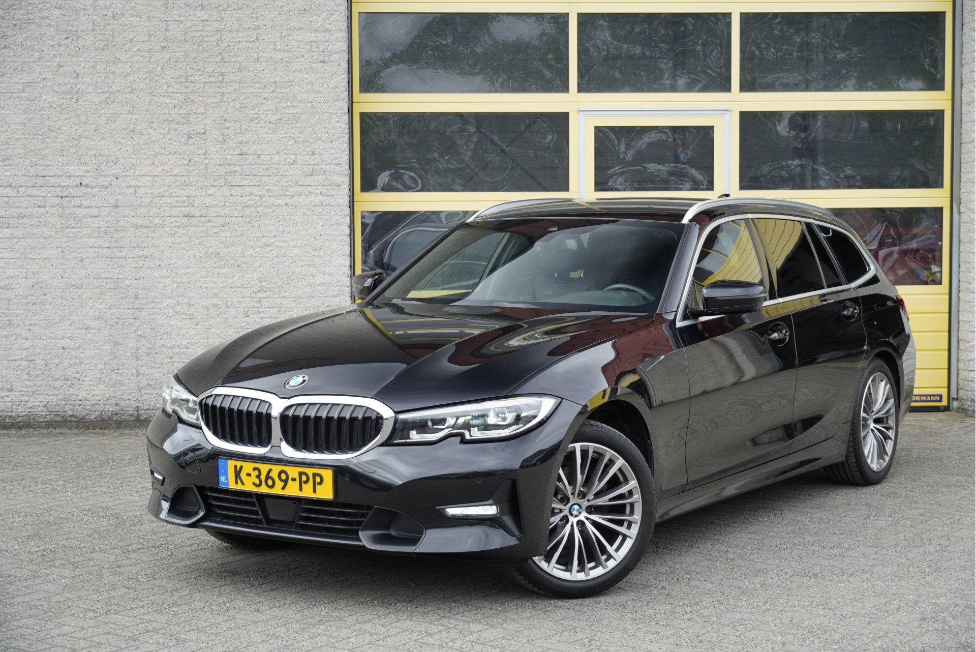 BMW 3 Serie Touring 318i Automaat! High Executive Edition BJ, Automaat, Achterwielaandrijving, Gebruikt, Zwart