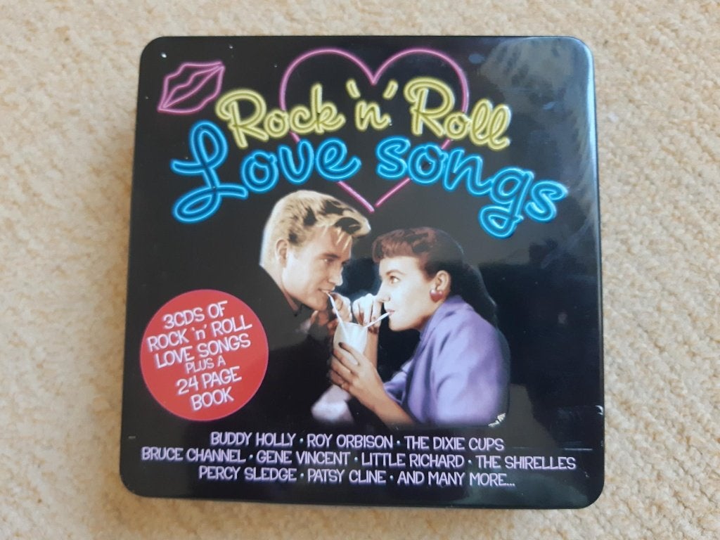 Rock 'n Roll Love Songs 3cd box in blik, Ophalen of Verzenden, Nieuw in verpakking, Rock-'n-roll