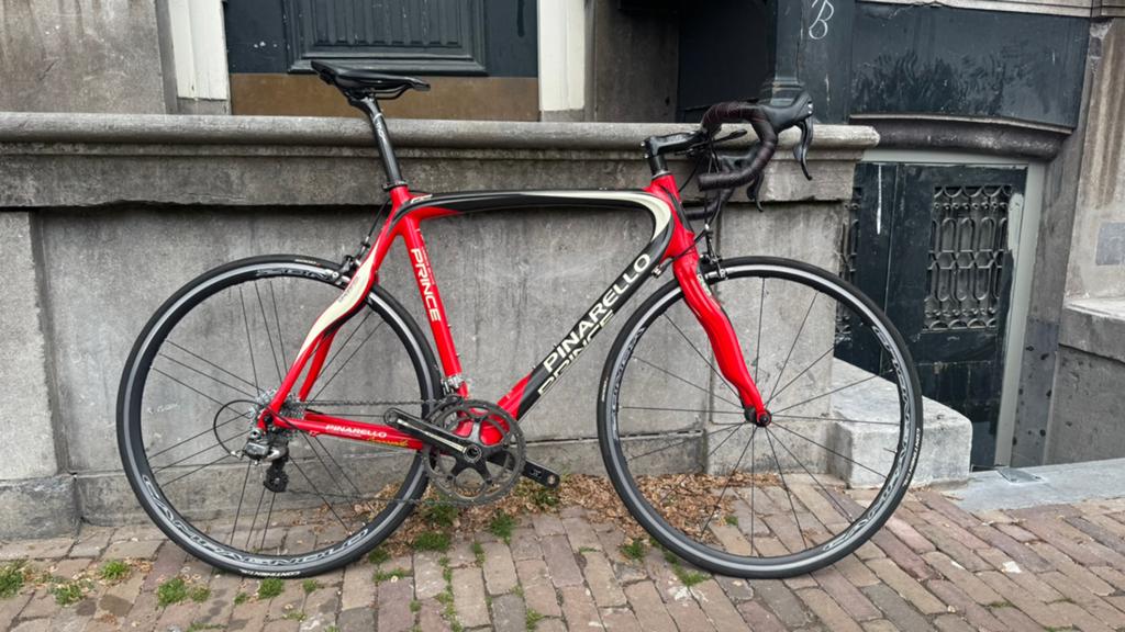 Pinarello Prince carbon maat 58 | Campagnolo Record, Fietsen en Brommers, Carbon, Zo goed als nieuw, 57 tot 61 cm, Meer dan 20 versnellingen