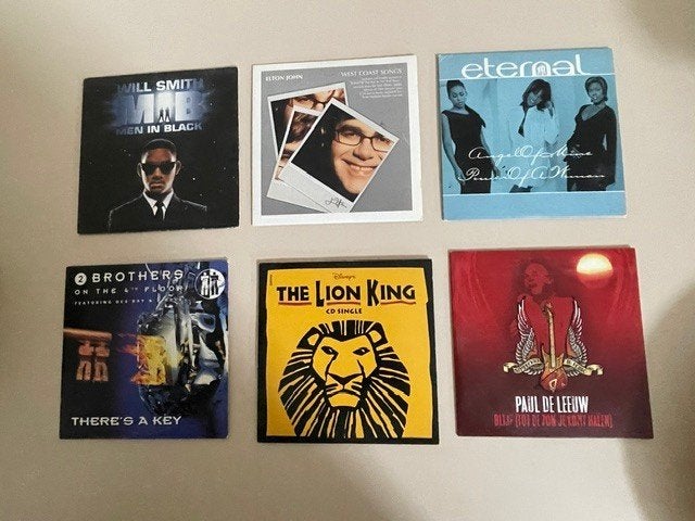 6 x single CD. Will Smith, Eternal, Paul de Leeuw Elton John, Ophalen, Zo goed als nieuw