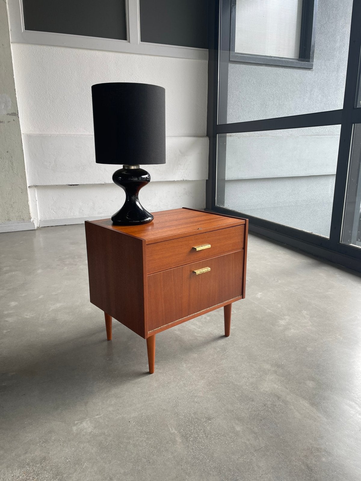 Leuk kastje vintage jaren 50 60, Huis en Inrichting, Kasten | Ladekasten, ., 50 tot 100 cm, Zo goed als nieuw, 3 of 4 laden