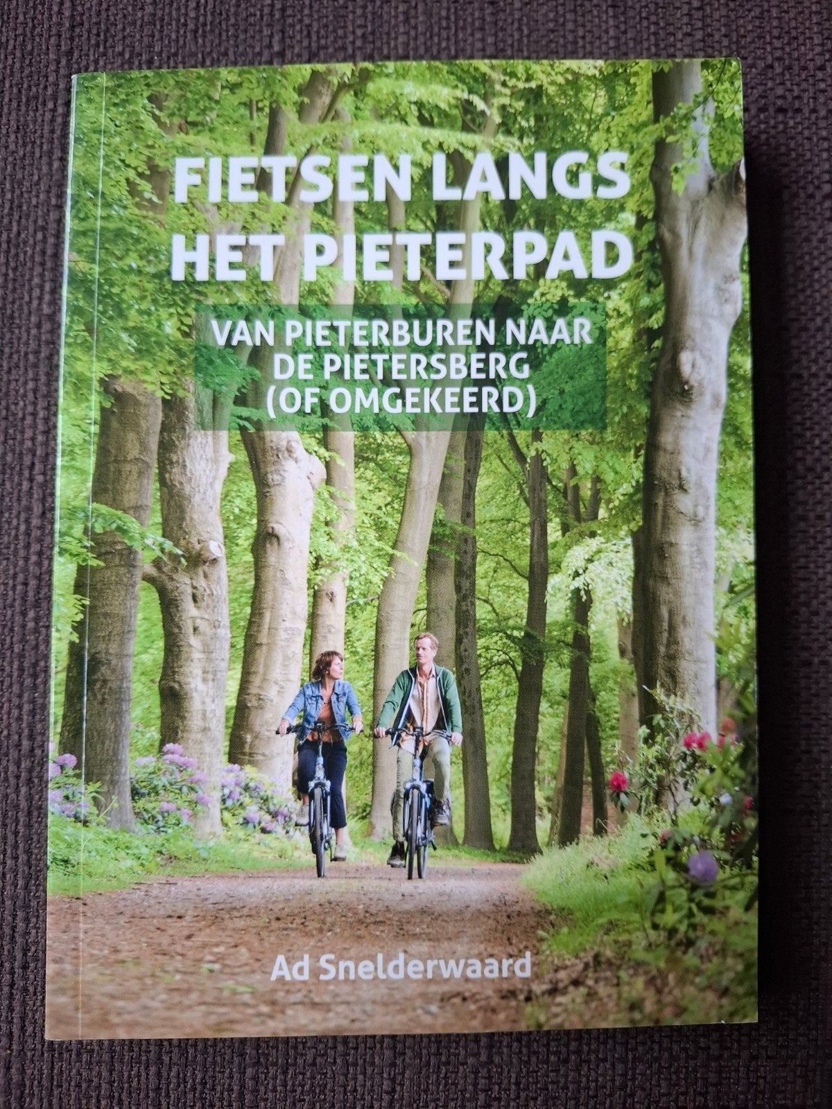 Fietsen langs het Pieterpad. Pieterburen naar Pietersberg vv, Boeken, Reisgidsen, Fiets- of Wandelgids, Ophalen of Verzenden, Benelux