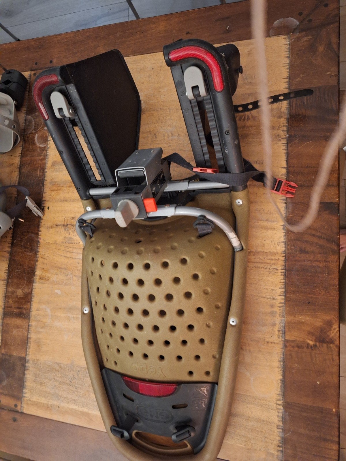 Yepp achterzitje (geen sleutel) met verlengde bagagedrager, Ophalen, Achterzitje, Yepp, 9 t/m 36 kg