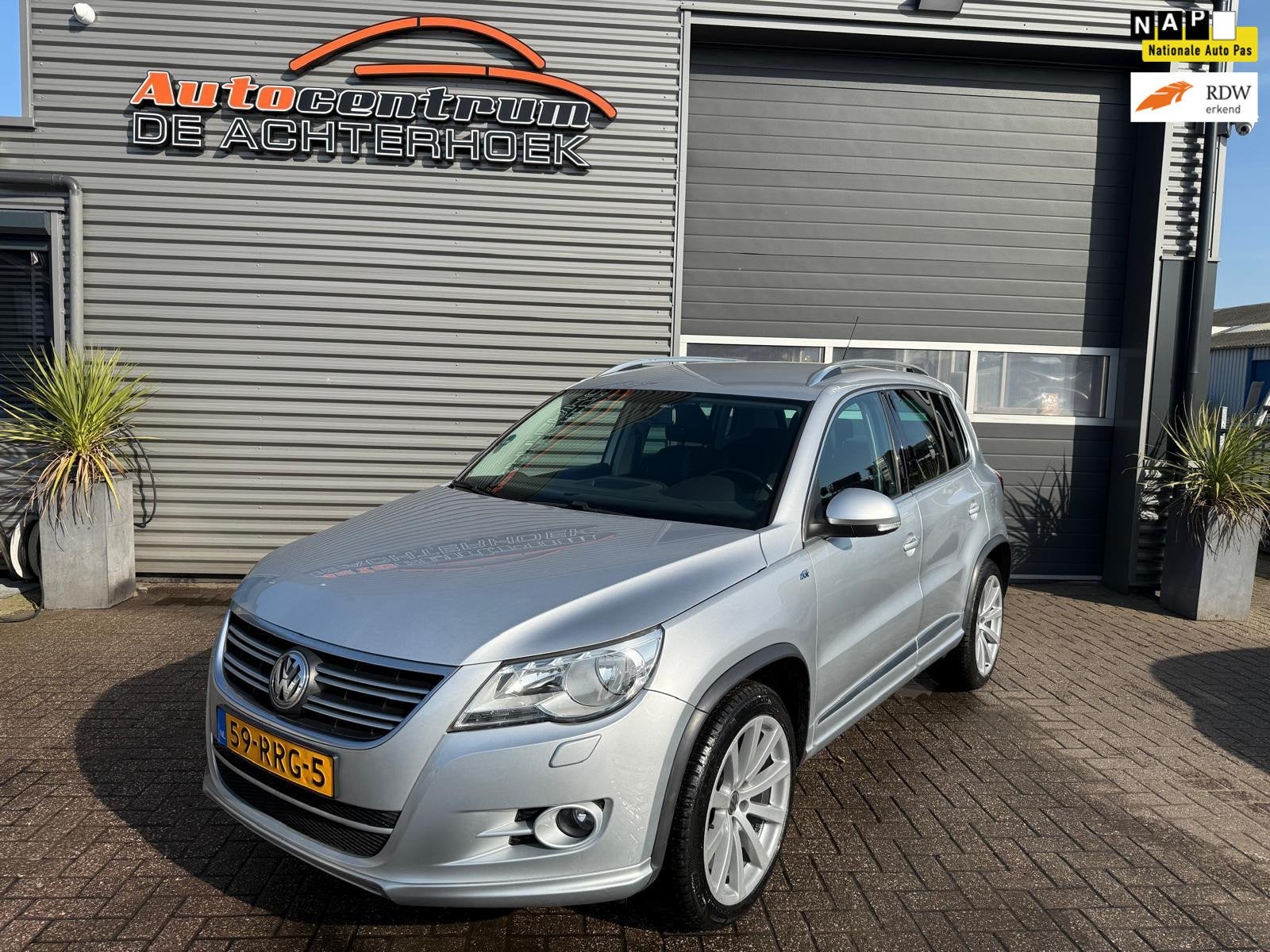 Volkswagen Tiguan 1.4 TSI Sport&Style R-LINE*Trekhaak*Stoelv, Auto's, Voorwielaandrijving, Euro 5, Zwart, 4 cilinders