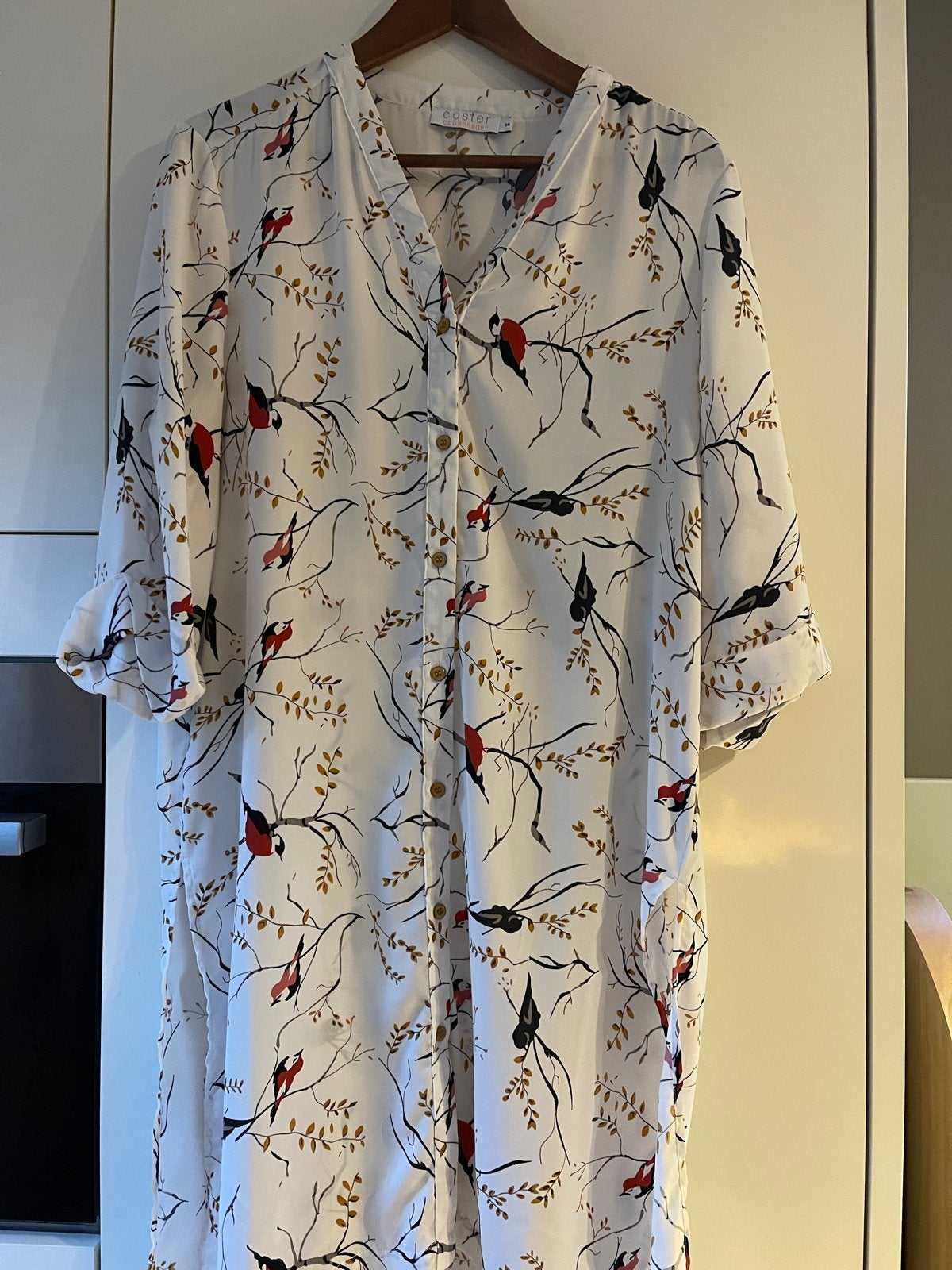 Coster Copenhagen Blouse met vogelprint - Maat M (38/40), Ophalen of Verzenden, Zo goed als nieuw, Maat 38/40 (M), Wit