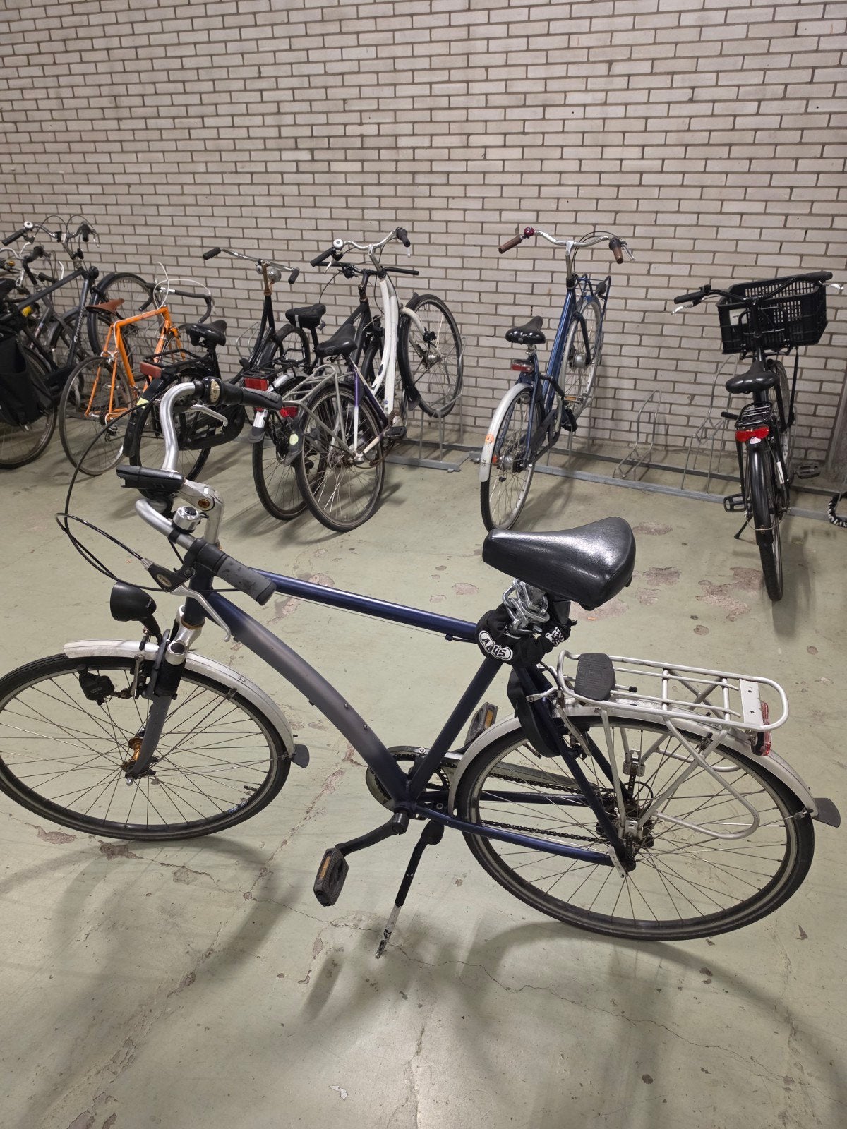 Sportieve Herenfiets 28 inch – Met 3 Versnellingen, AXA Ring, Gebruikt, Velgrem, Versnellingen, 53 tot 57 cm