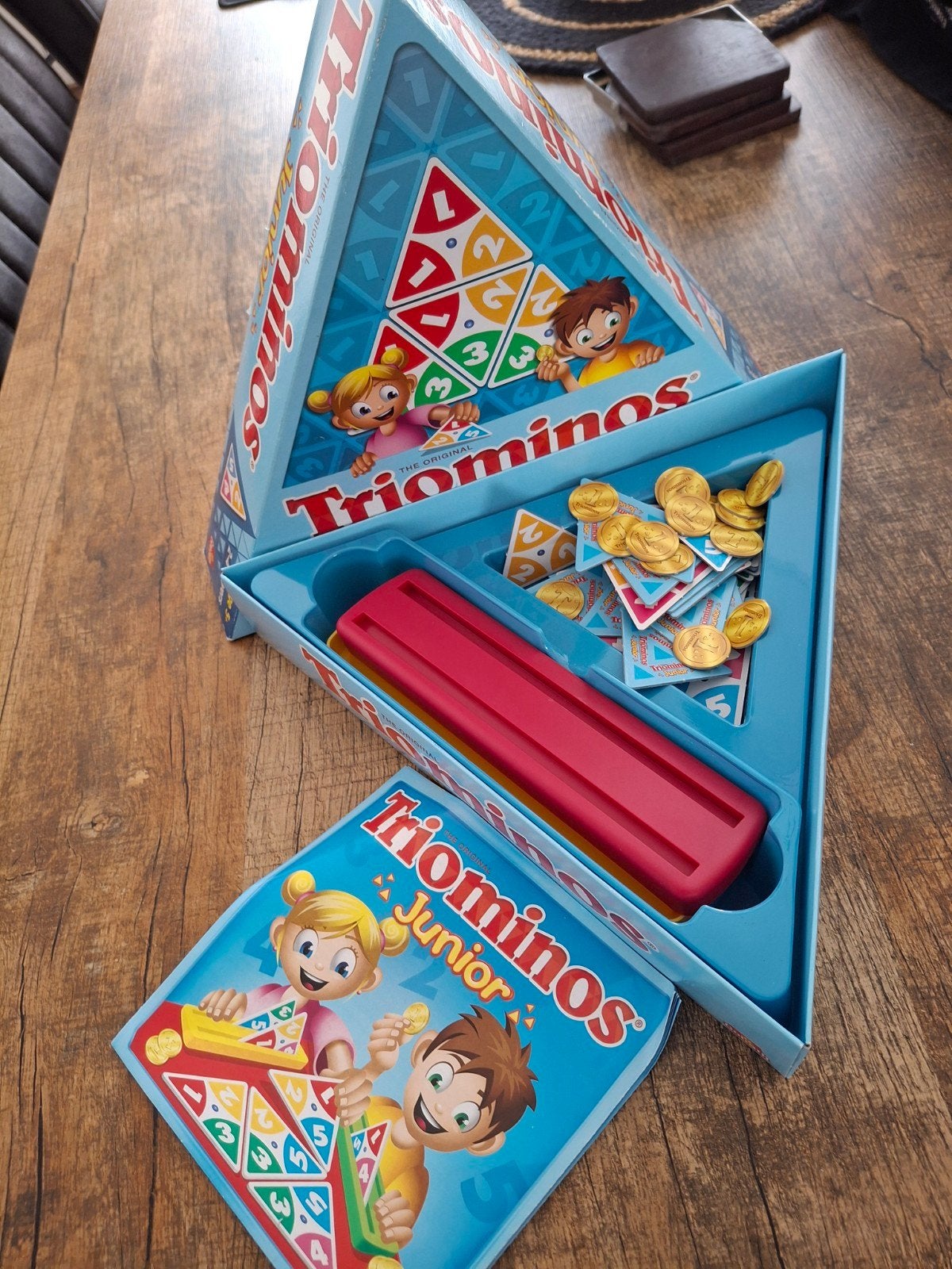 Triominos junior, Hobby en Vrije tijd, Gezelschapsspellen | Bordspellen, Ophalen of Verzenden